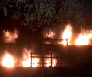 Fire on 4th floor of Delhi Police headquarters