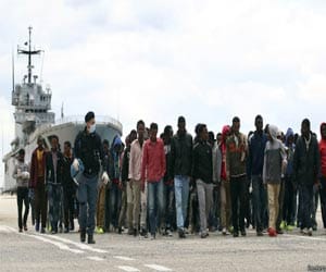 Migrants, are geting, only assurence, from leader