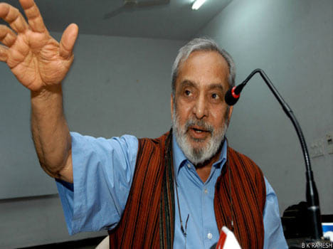 anantmurtthy leaves his statement on modi