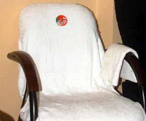 people started worshiping the special modi chair