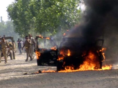 villagers killed 4 accused of advocate murder