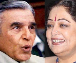 kirron kher and pawan bansal share one stage