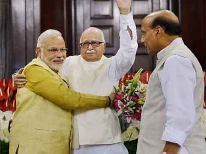 Modi get emotional during speech in bjp parliamentary meeting