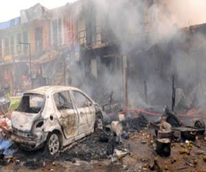 ten peole killed in baghdad blast