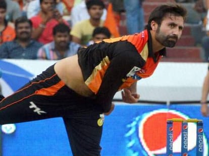 parvez rasool out of world cup 2015 team