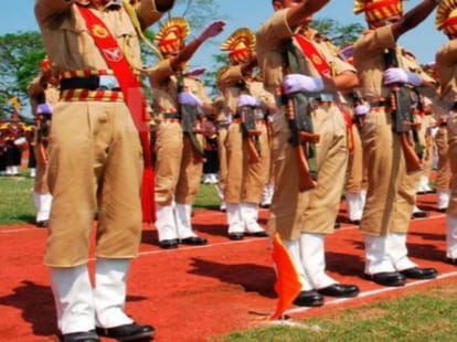 SSB trainee has stolen away the crown from durga temple