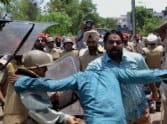 Threw stones at the police team in Gurgaon