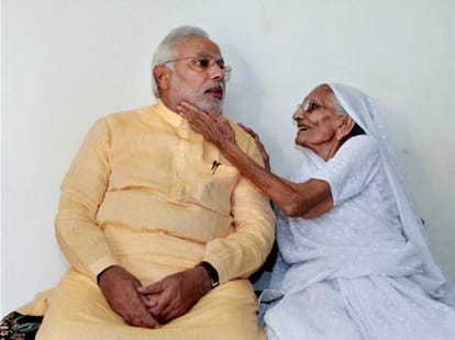 Nitish kumar and lalu yadav shake hands against narendra modi