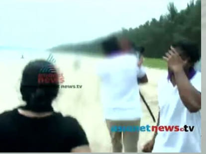parents allowed thier 11 month daughter to paragliding