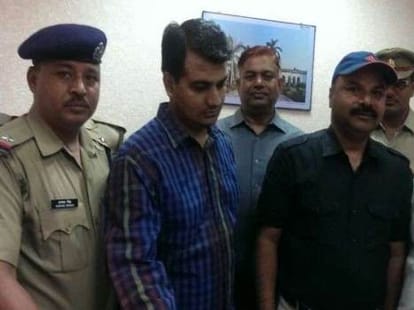 man plays prank for getting confirm seat in railway