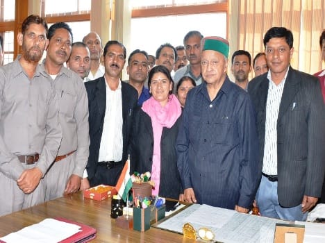 one year extension to all himachal govt employees