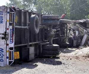 2 road accident in fariidabad