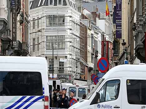 Jewish Museum of Belgium attacked, 3 killed