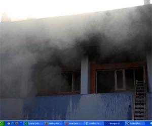 Refuse to marry than fire on woman flat