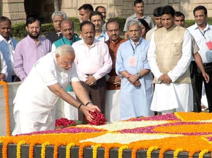has rajnath told lie regarding bapu's murder file?