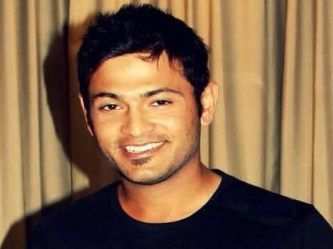 cricketer robin bisht