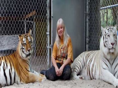 florida women who lives tigers