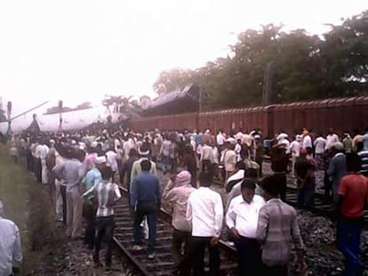 gorakhdham express accident