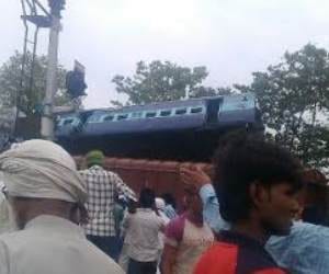 gorakhdham express accident