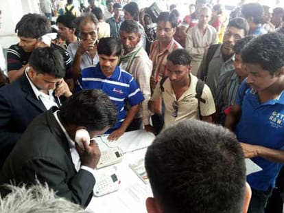 train accident_gorakhpur_breaking news