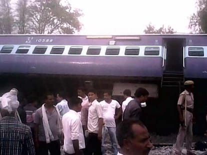 train accident_gorakhpur_breaking news