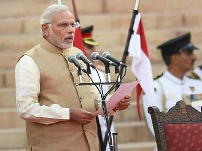 narendra modi old tweet against rail fare hike during upa tenure