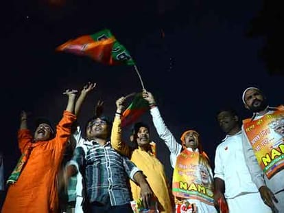 banaras celebrate modi's oath ceremony