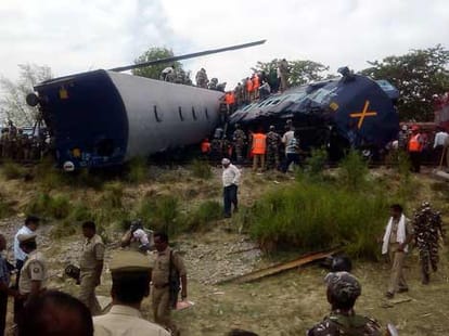 gorakhdham express_train accident_dead
