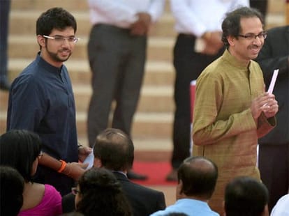 mohan bhagwat spoke with uddhav thackeray about alliance.