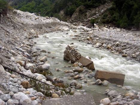 electricity problem by river in uttarakhand