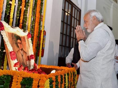 Narendra modi resign from vadodara seat