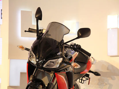 Hero MotoCorp HX250R VS Yamaha YZF-R25 