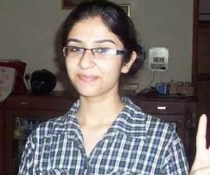 kriti sapra topper of allahabad zone