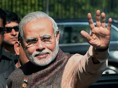 narendra modi old tweet against rail fare hike during upa tenure
