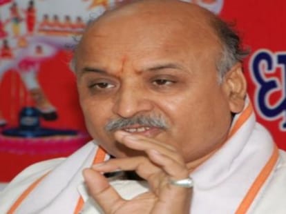 Parveen Togadia shocking statement on Article 370