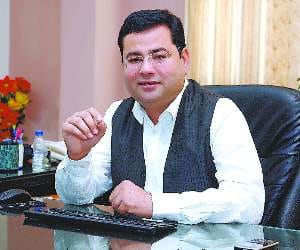 Enterprenure and Aryans Grounp Chairman Anshu Kataria Interview