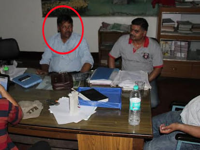 railway engineer arrested for taking bribe