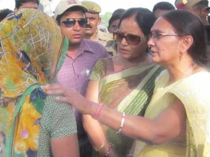 women commission is useless in badaun case