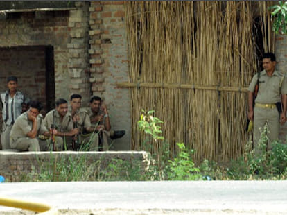 ips officer beats sp leader