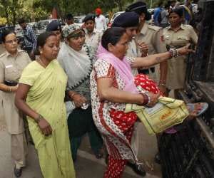confliction between police and Public protester