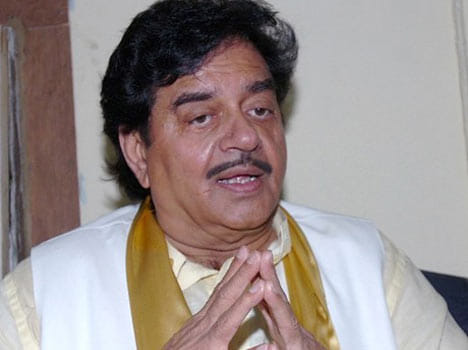 advani, joshi extremely capable of being in any post: sinha