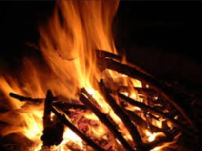 daughters shouldered the pyre of their father in kangra