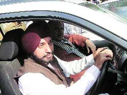 congress protest aganist power cut in delhi