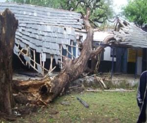 three years old girl died at chamba house collpse