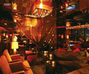 police raid in gurgaon bar and pub