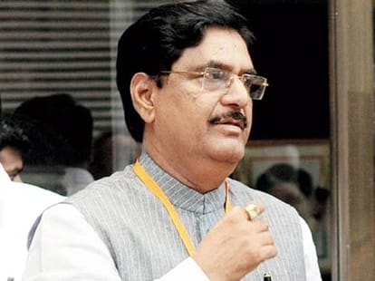 bjp leader gopinath munde dies on road accident