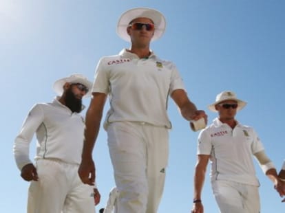 mike horn s connection in cricket and football