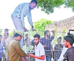 Clash between PU Security and Student Leaders