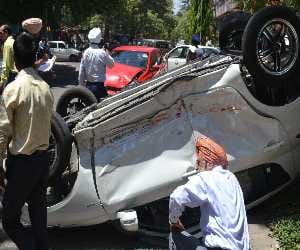 IIT professor and driver killed in road accident