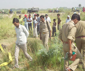 burnt nude dead body found in unnao 